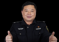 全國(guó)人大代表、黃山“守松人”